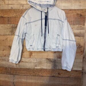Woman’s crop Light Blue puffer Jacket